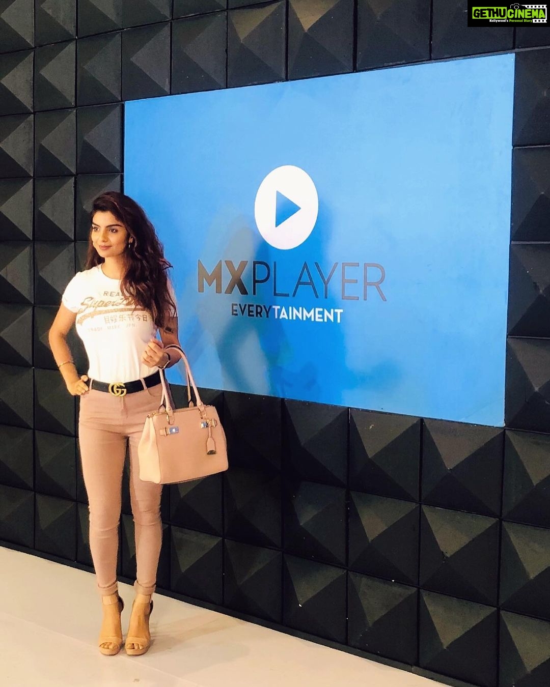 Anveshi Jain Instagram - Congratulations @mxplayer for celebrating 175 million plus users just in 210 days! That’s indeed a milestone ! More power to you! 🎀#mxplayer #entertainment #love #media #celebration #photography Mumbai, Maharashtra