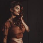 Anveshi Jain Instagram - If it’s out of your hands , It deserves freedom from your mind too. Styled by - @vasundhara.joshi Hair Make-up @divyas_mua Mumbai, Maharashtra