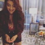 Anveshi Jain Instagram - ♥️♥️♥️And we are celebrating you my 1 million people . You know that I love you and I wish you were here 🎀! Thank you @soar_dxb and @sj_makeupartistry for making it special @kanksha_08 I missed you ! #love #loveyou #anveshijain #instagram Hilton Dubai Al Habtoor City