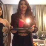 Anveshi Jain Instagram - ♥️♥️♥️And we are celebrating you my 1 million people . You know that I love you and I wish you were here 🎀! Thank you @soar_dxb and @sj_makeupartistry for making it special @kanksha_08 I missed you ! #love #loveyou #anveshijain #instagram Hilton Dubai Al Habtoor City