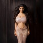 Anveshi Jain Instagram - Master the art of observing . . . . .#photo #photography #picoftheday #photographyeveryday #love #ootd #instagood #instagram #outfit #curvy #india #indian #bollywood #look