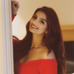 Anveshi Jain Instagram - Compliment him Tell him you love his smile or how handsome he is to you. Men love Gratitude. Tell him he is a great provider and hard worker. Tell him you are proud of him and believe in his dreams.In this world where even strong men have begun to have doubts ,remind him of his worth. #love #loveyourman #lovehim #lovequotes #forhim #appreciatewhatyouhave #appreciation #for #him #instagram #picoftheday #red #hothothot #smile #for #me Shot by @addi.pandey Mumbai, Maharashtra
