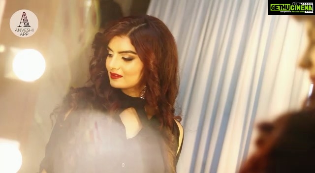 Anveshi Jain Instagram - So you think you know me ... May be you do... May be you don’t ... To be sure click the bio;) #anveshijain #love #anveshijainapp#photoshoot #photography#redlips#black#seeyou#instagram #instavideo#instafam Mumbai, Maharashtra