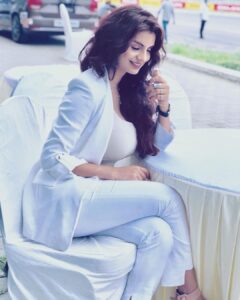 Anveshi Jain Instagram - I am here in Coimbatore to cover the @volkswagen india motorsport action with @goquestdigital . It’s been good 2 days of constant adrenaline ,learning and seeing live scenarios of cut throat competition and above all realising the value of microseconds of time as it sets the difference between the winner n loser ! Make up and hair by -@priyanka.p.sethia #goquest #volkswagen #volkswagenmotorsport #volkswagenmotorsports #anveshijain #racing #love Coimbatore, Tamil Nadu