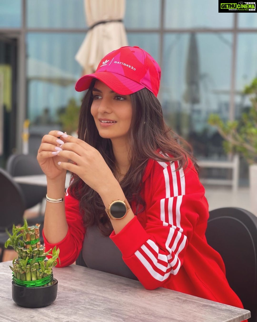 Anveshi Jain Instagram - #skydiving #excitement #dubai Dubai United Arab Emirates