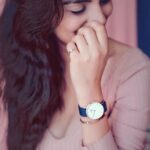 Anveshi Jain Instagram - Cricket is one of my favourite sports to watch ,the adrenaline rush during a teeth gripping match is to another level ! Cheers to team India with @danielwellington .♥️ Purchase the blue cricket Bayswater watch along with another product and receive a 10% off. Also,use my code “DWXANVESHI” for an additional 15% discount on this ‘Limited Edition cricket fan box. #ourmomentisnow #dwxcricket #danielwellington #worldcup2019 #bleedblue #goindia #worldcup ♥️ #anveshijain #anveshi #lifestyleblogger #love #watches #watchesofinstagram #ootd #pic #picoftheday Shot by @pranjal_kjain Southampton, New York