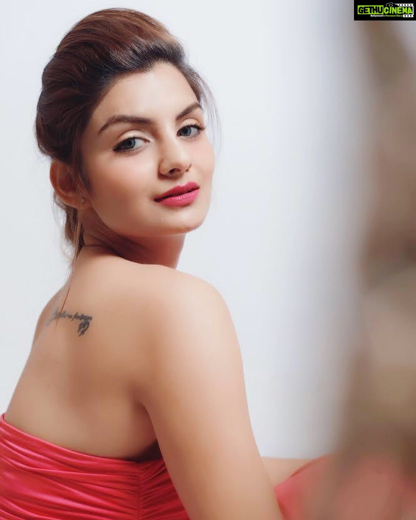 Anveshi Jain Instagram - Hey you ! See you in Dehli tommorow and in Ahmedabad day after ! Big Day ! Big news ! I love u❤️ Shot by-@pranjal_kjain Mumbai, Maharashtra