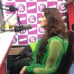 Anveshi Jain Instagram - I had this super fun conversation @myfmindia with supercool RJ (please tag yourself ,couldn’t find you) in ahmedabad about things that nobody knows about me yet.. and alot about OTT platforms and real story of #gandibaat. Sharing just a clip . The full interview is on YouTube. Link in the bio.Subscribe ! Ahmedabad, Gujarat, India