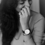 Anveshi Jain Instagram - Cricket is one of my favourite sports to watch ,the adrenaline rush during a teeth gripping match is to another level ! Cheers to team India with @danielwellington .♥️ Purchase the blue cricket Bayswater watch along with another product and receive a 10% off. Also,use my code “DWXANVESHI” for an additional 15% discount on this ‘Limited Edition cricket fan box. #ourmomentisnow #dwxcricket #danielwellington #worldcup2019 #bleedblue #goindia #worldcup ♥️ #anveshijain #anveshi #lifestyleblogger #love #watches #watchesofinstagram #ootd #pic #picoftheday Shot by @pranjal_kjain Southampton, New York