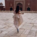 Anveshi Jain Instagram - Aaja sanam ….✨✨