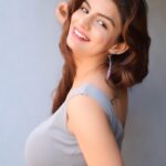 Anveshi Jain Instagram - #love unconditionally! #love #live #insta#photooftheday#instagram#look#you#grateful#singer#black Pic credits @vps.pixels