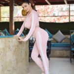 Anveshi Jain Instagram - You are still on Instagram,Dear Students, you have exams tomorrow right? FOCUS there because Studying sucks less than failing.😅#allthebest #students #wishes #loveyouguys #nailit Mumbai, Maharashtra