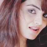 Anveshi Jain Instagram - दिल को तेरी ही तम्मना..। old songs are so close to my heart for the meaning and emotions they hold . #anveshijain #singing #cover #song #instagood #instagram #oldisgold