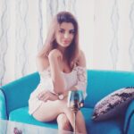 Anveshi Jain Instagram - Thank you for so much love . You all are family ,one big family of 42 thousand people and we are expanding. Much love ..xoxo..! Let’s grow together