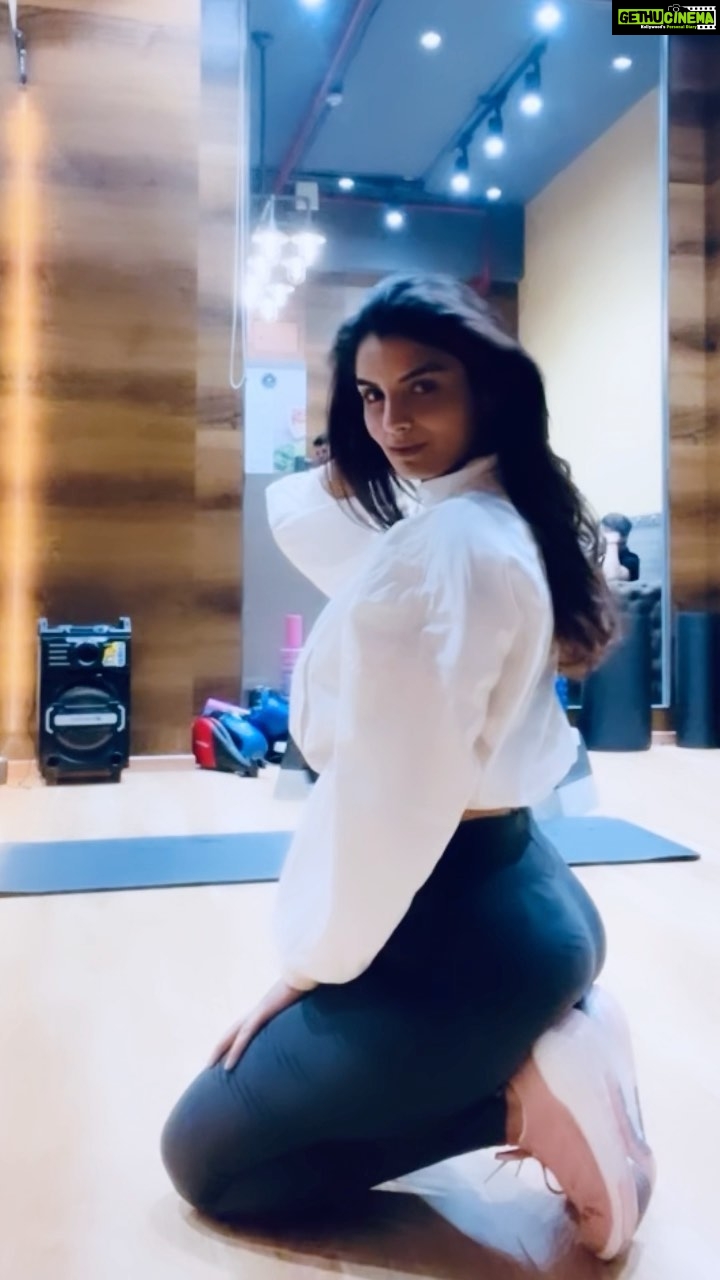 Anveshi Jain Instagram - Did you just think of me ? #post #workout #throwback #missing #gym #love #motivation #reels #instagood #instagram India