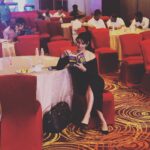 Anveshi Jain Instagram - Singing and Hosting for “JAPAN’S No.1 TELEVISION BRAND- SHARP! Its almost 10 o clock and i am still waiting to get on the stage so reading a 20 years old classic “Rich Dad Poor Dad “.. Might as well sharpen my finance skills . Btw i am MBA finance DROPOUT 🙈,after Engineering ,himmat nai hui meri .. hehe .. book shall help 😛#mcanveshi #anveshijain #host #electricalengineering #mba #🤣