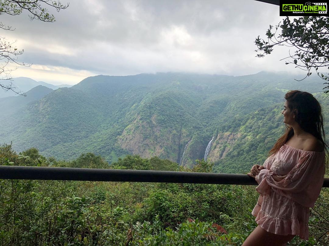 Anveshi Jain Instagram - Room view ππ #dreamy #travel #travellocations #dreamydestinations #india #goa #stayandwander #travelgram Follow anveshi.jain for more travel updates and to know the name of this beautiful Resort in Goa .