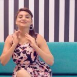 Anveshi Jain Instagram - Single Again ? This one is for you . #datingtips #datingworld #humanbehaviouranalyst #anveshijain #datingcoach #single #singlenessisagift #emotionmanagement #practicalapproachtutoring Full video : IGTV: Anveshi jain Youtube : Anveshi jain Facebook :Laughing colours|Anveshi jain Mumbai, Maharashtra