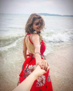Anveshi Jain Instagram - Picture credits - @victoria Sibo Super cool earrings by -@meeswa
