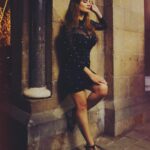 Anveshi Jain Instagram - The walls are lovely ,dark and sleep But I have promises to keep And miles to go before I sleep And miles to go before I sleep . Makeup by: @shoma_goswami Mumbai, Maharashtra