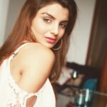Anveshi Jain Instagram - “Show me love ,I don’t want to hear it. I am a visual learner .” Pic credits- @adityagram1 #photography ##wordsofwisdom #lifelessons #thoughtoftheday #positivequotes / #inspiringquotes #quoteoftheday #quotestoliveby #quotesgram #quotesandsayings #quotestagram #girlboss #savvybusinessowner #communityovercompetition #bandogirlgang #dontquityourdaydream #flashesofdelight #entrepreneurlifestyle #creativepreneur Mumbai, Maharashtra