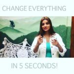Anveshi Jain Instagram - Literally No kidding ! I have been studying and gathering knowledge about human behaviours and how we can trick our Brain for more Productivity ,Less Negativity . This “5 Second Rule “ is a brain hack found by author and speaker Mel Robbins . It really works ! Try it . Next time when your brain gives you excuses to stay in ur comfort zone ,snooze the alarm button,do the countdown . Things will get 100 times easier for you . I have tried this myself for 3 months and then decided to share it with you guys !#melrobbins #5secondrule #brainhack #productivity #life #bethebestyou Here is the link for the full episode: @https://youtu.be/rp3XS3wLvBw On my YouTube channel - https://www.youtube.com/user/jainanveshi Versova Social