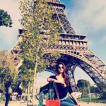 Anveshi Jain Instagram - “Paris without passport “..! I m not kidding . It was quite a trip I have got stories to tell about this one. Solo travelling always give u sheer experiences to cherish but this one was no lesser than a movie with a title”A careless ,carefree girl “.story about travelling illegally in Paris and missing flight to India afterwards which gave me a chance to explore Istanbul for free ;)telling u ,it’s too Much to be true 🙈