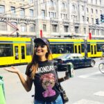 Anveshi Jain Instagram - So my mondays aint like my T-shirt🤦‍♀️💁never ! Gong Café 2 presszó