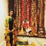 Anveshi Jain Instagram - May Ganesha bless you with joy , peace and prosperity ! Happy Ganesh chaturthi