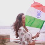 Anveshi Jain Instagram – Happy 75th Independence Day ✨✨✨💝
Shot by – @seventhheavenweddingco 
.
.
.
.
.
.
#happyindependenceday #75thindependenceday #proud #indian #75thindependenceday🇮🇳 Mumbai – मुंबई