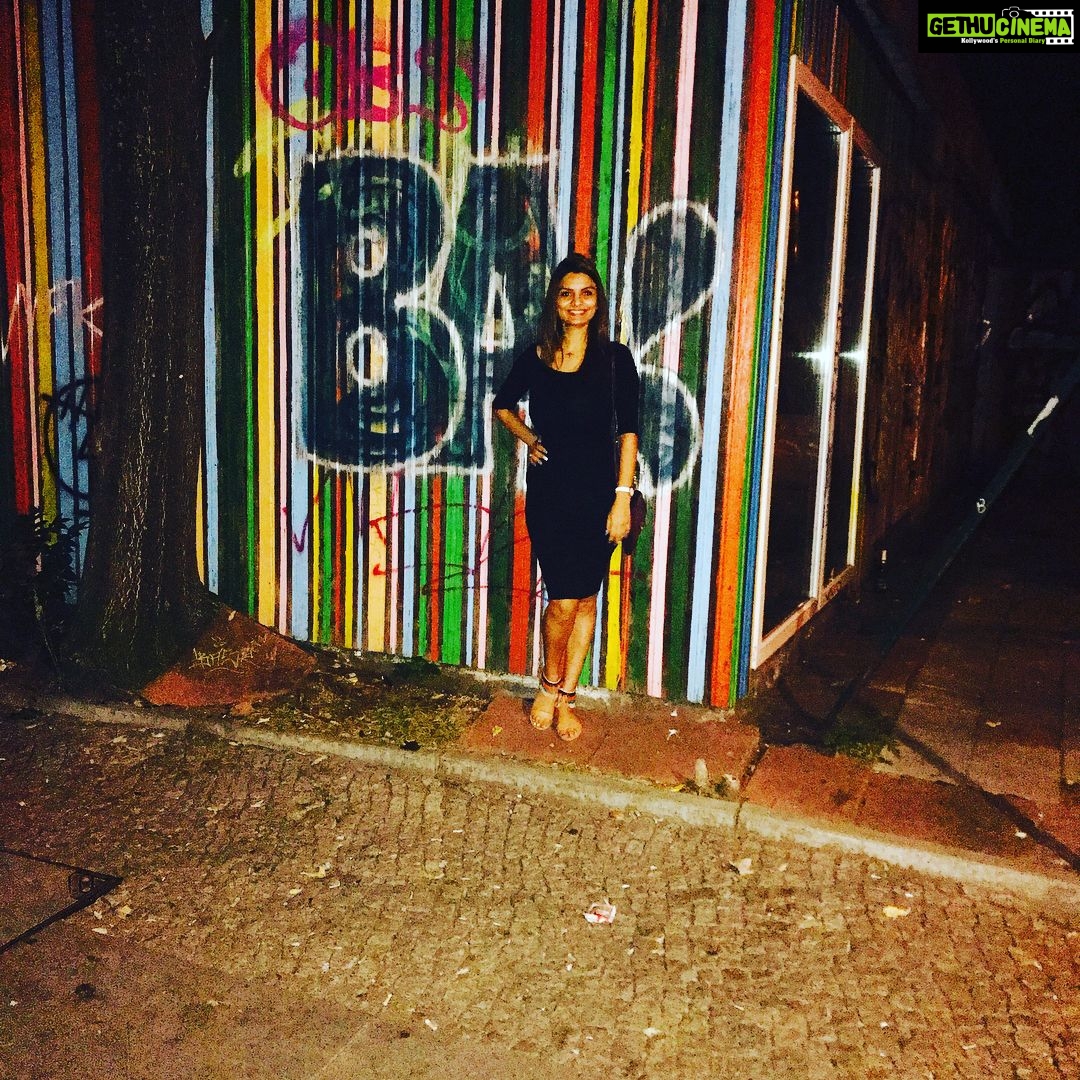 Anveshi Jain Instagram - You cant go Berlin and miss these must see attractions . Berlin is a city that is heavy with history and rich in beautiful architecture, making it one of the most intriguing cities to visit in Western Europe. Berlin, Germany