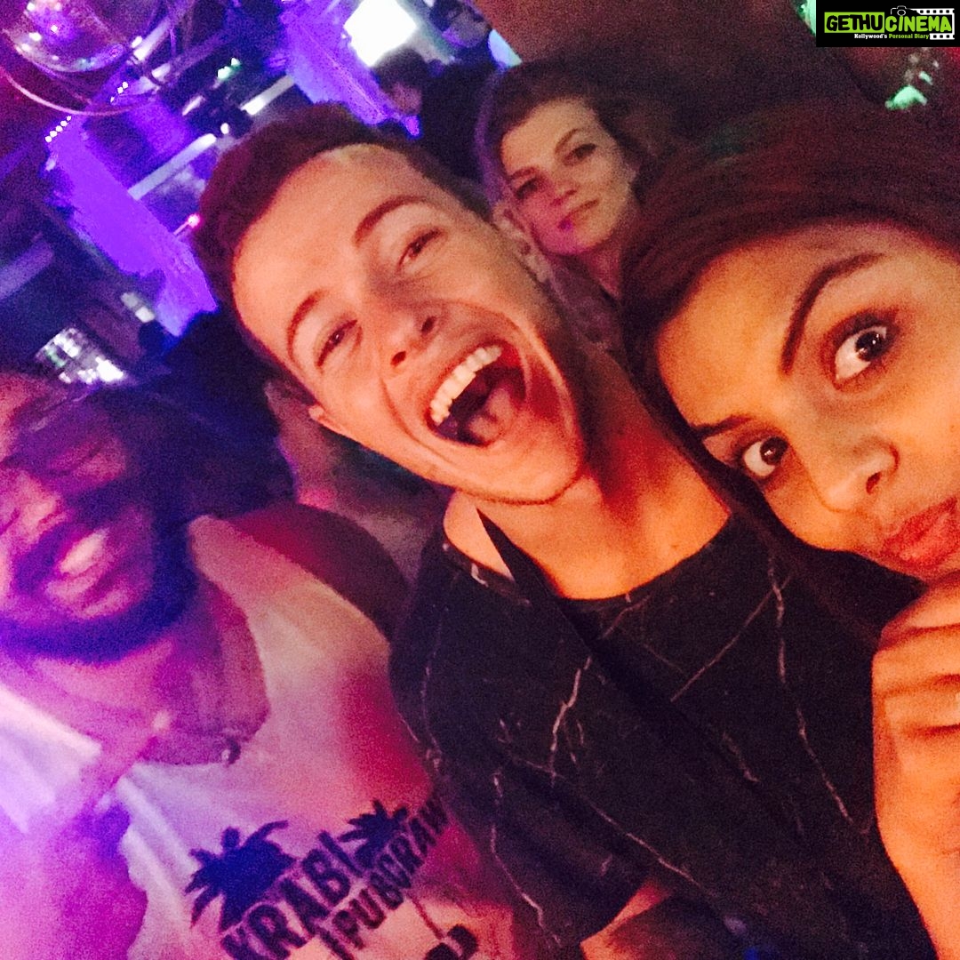 Anveshi Jain Instagram - Major missing happening.. i wish i could fly to you guys right away@slumberpartyhostel #slumberpartyhostel #slumberparty #slumberkins Slumber Party Hostels