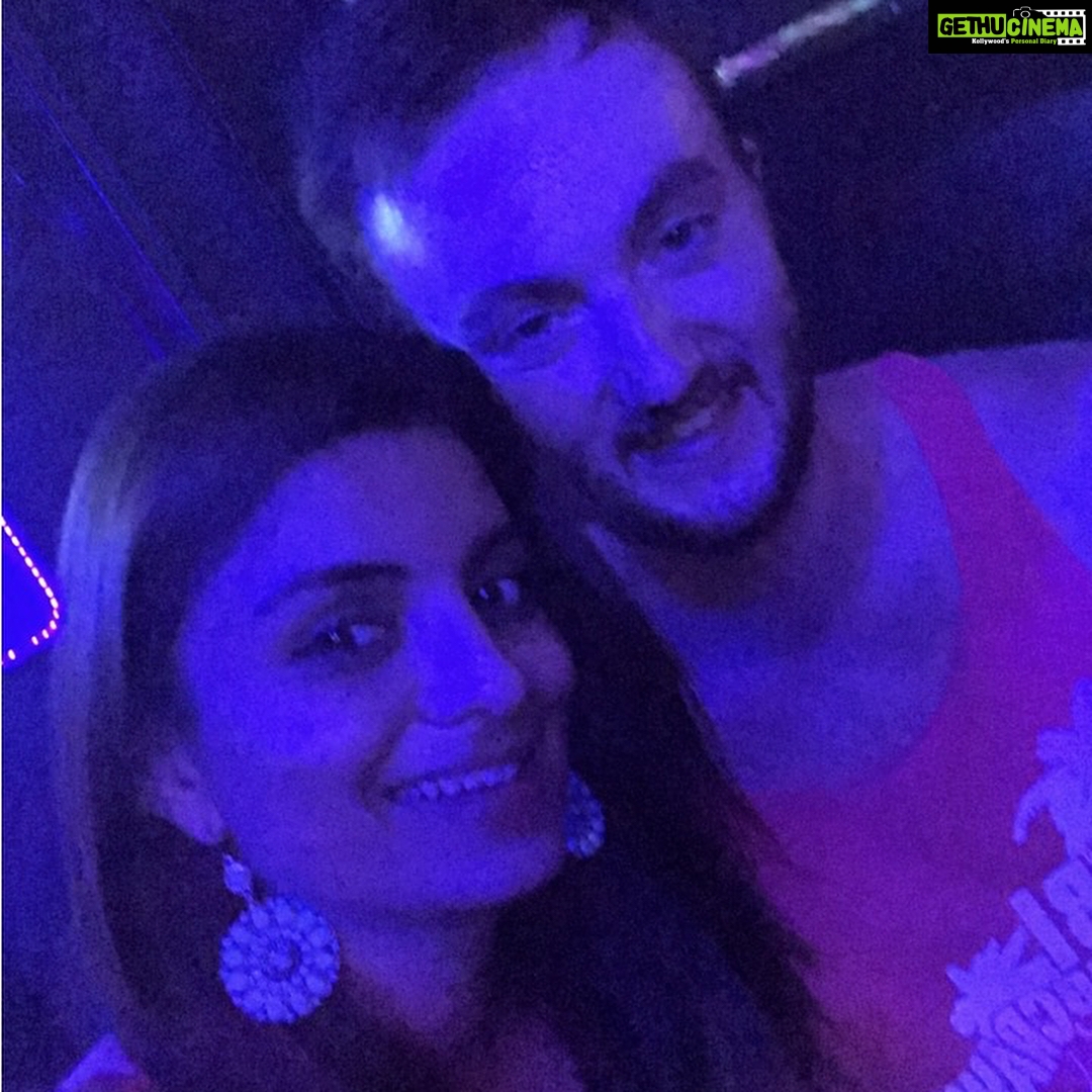 Anveshi Jain Instagram - Major missing happening.. i wish i could fly to you guys right away@slumberpartyhostel #slumberpartyhostel #slumberparty #slumberkins Slumber Party Hostels