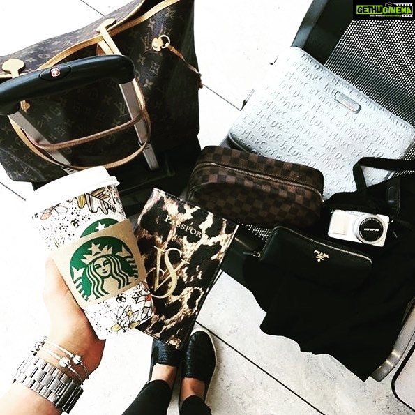 Anveshi Jain Instagram - It's time :) #SA Chatrapati Shivaji International Airport
