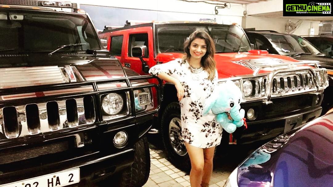 Anveshi Jain Instagram - Insanely in love with this one👀#hummerfreak