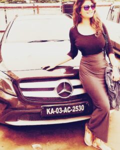 Anveshi Jain Instagram - #mytravelride#instapose #instamoments #instabeauty #instafilter #lovewhatido #love🌻