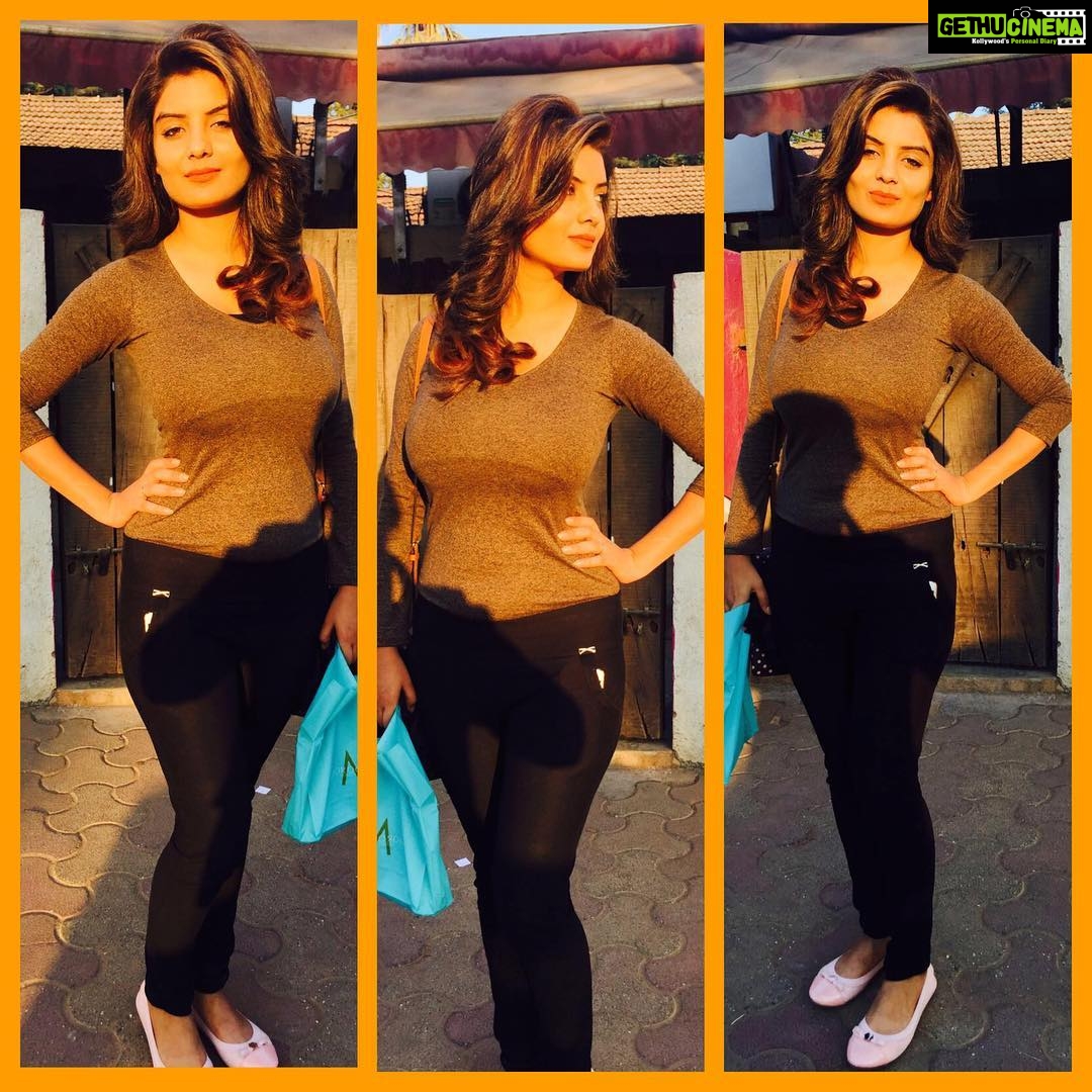 Anveshi Jain Instagram - A year ago i would've never guessed the life would be the way it is now. #grateful4everything #gratefulforever