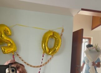 Anveshi Jain Instagram - Look at 2022 balloons 🎈 already affected by COVID 😂✨ India