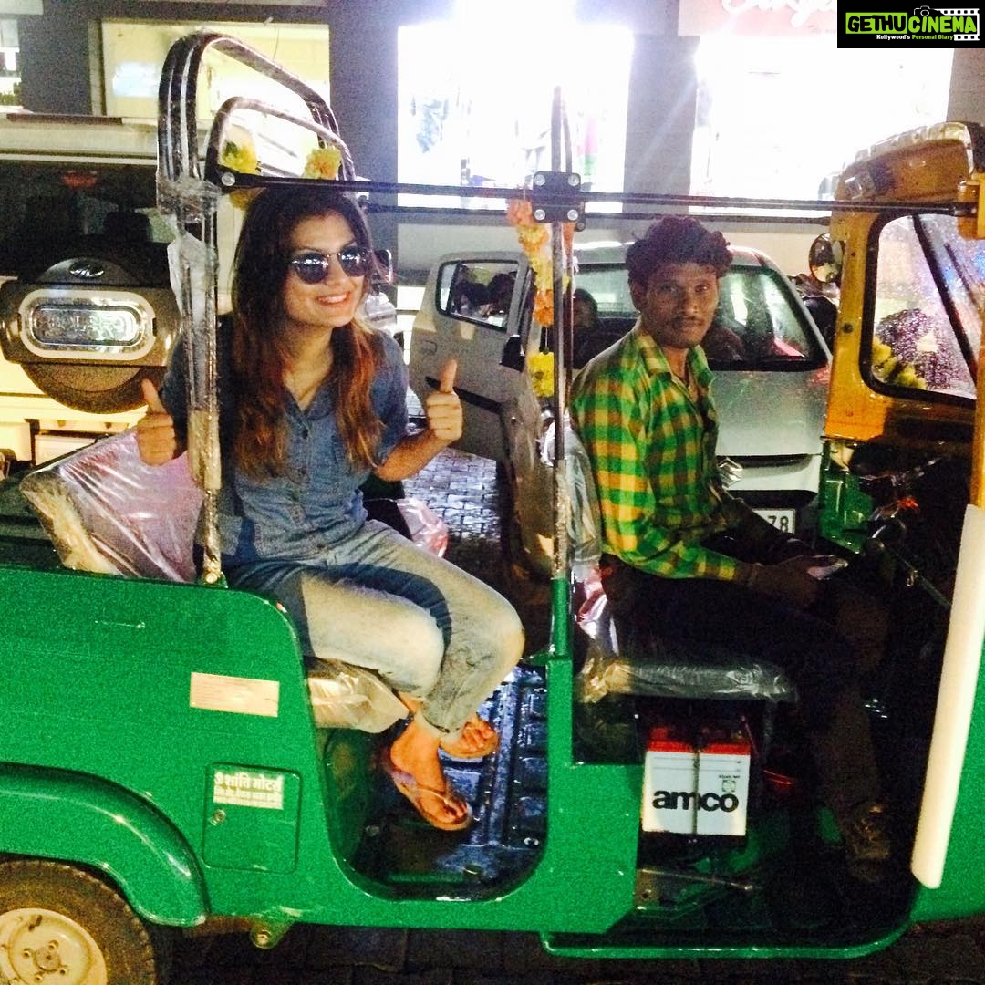 Anveshi Jain Instagram - #whataride#bucketlist#newrick#inagurated#happy#crazy#goodwalastupid#stealingmoments#memories