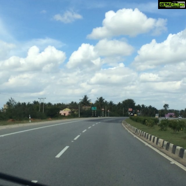 Anveshi Jain Instagram - Way back to Mumbai..one of best roads i have ever been on"missing my partner in crime #lonetravel#endless path#coorg-Banglore