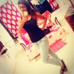 Anveshi Jain Instagram - #instapose #instageek #ripped #cool#instaselfie of the day#saturday look;)
