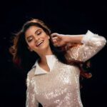 Anveshi Jain Instagram - Jugnu - This song is lyrically different because it was written & composed when we were in lockdown! You have seen the full song on tv ! Here it’s for the first time I am sharing ! I love you ❤️