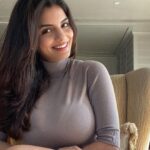 Anveshi Jain Instagram - ✨✨✨🎊☀️ Kemps Corner