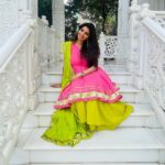 Anveshi Jain Instagram - Diwali ke din Jain Mandir me hum “ladoo” chaadaate hai har saal..! Wahi ka photo hai ! Digamber Jain Temple, Vile Parle, Mumbai