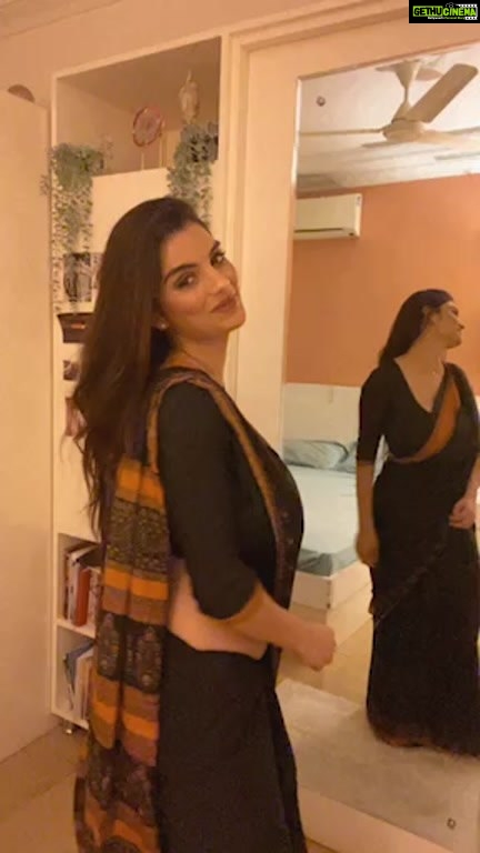 Anveshi Jain Instagram - #ootd bus nothing special