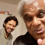 Ashish Vidyarthi Instagram - Gazab ka zeera paratha, Anda bhurji sang Kranti, Hasrh and Ramesh…Gazab😍😋🤤 #reelitfeelit #reelsinstagram #reel #reelkarofeelkaro #foodreel #friends #food #paratha #chai #love #friendship #homefood #mumbai #rains #ashishvidyarthiactorvlogs #actors #actorslife #bts Mumbai, Maharashtra