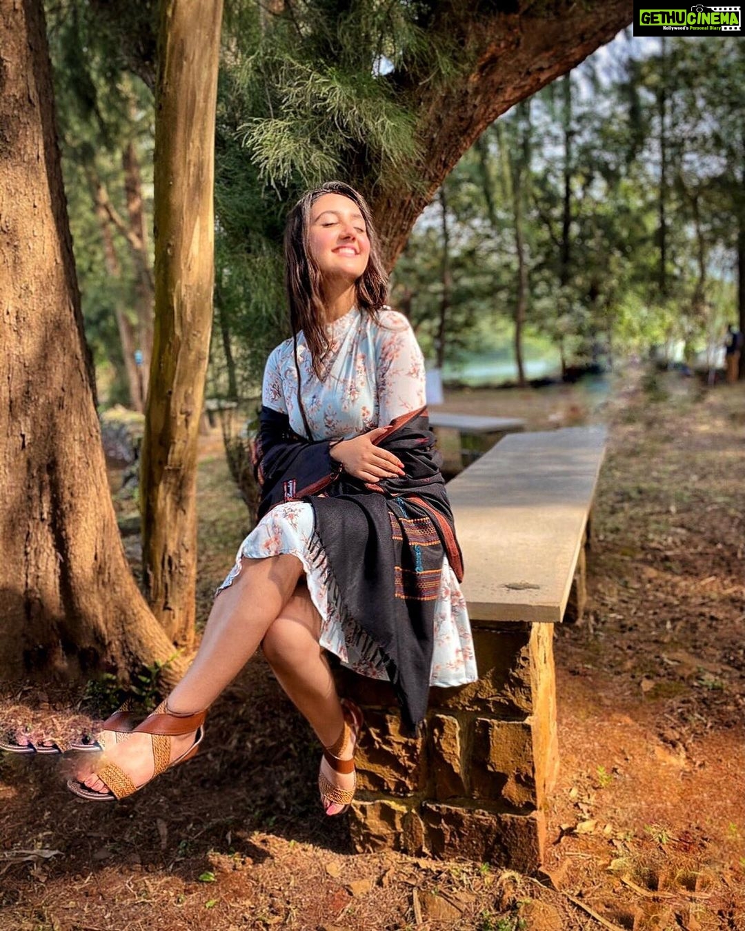Ashnoor Kaur Instagram - Sometimes you can be beautifully out of place, just like the moon during the day✨💗 . . Who all are looking forward to this year, 2021?