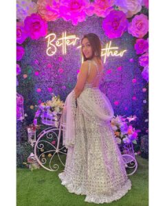 Ashnoor Kaur Instagram - Hold yourself to a standard of grace, not perfection✨💗
.
.
#WhatIWore #ashnoorstylediaries 
Outfit by @theindianbridalcompany
Styled by @the_adhya_designer
Assisted by @twinklebakhai
📸 by @purple.star.entertainment