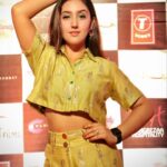 Ashnoor Kaur Instagram - You could be anything, but anything can’t be you✨ . . #WhatIWore #ashnoorstylediaries Styled by @drashtidiwan @poonam__diwan Outfit by @colorstorybydee Jewellery @jewelsgalaxy 📸 by @x_avi_xx