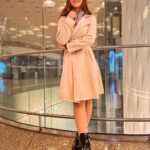 Ashnoor Kaur Instagram - Off to Delhi, meri birthplace😁 To take the thand ke mazzeee!!! Let’s rock our first project together @thesiddharthnigam 🤗💃🏻 #AirportLook #WhatIWore Outfit @frenesifashion Jewellery @jewelsgalaxy 📸 @kauravneet79 & @vibhanigam6775